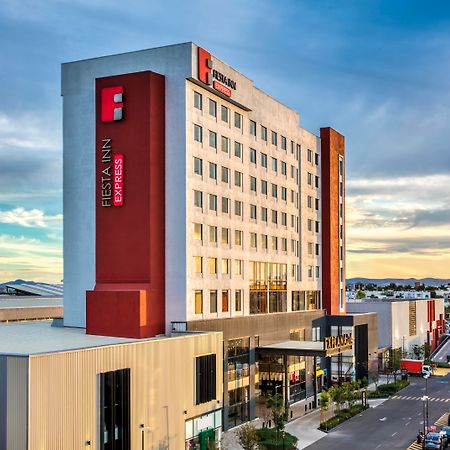 Fiesta Inn Express Puebla Explanada المظهر الخارجي الصورة