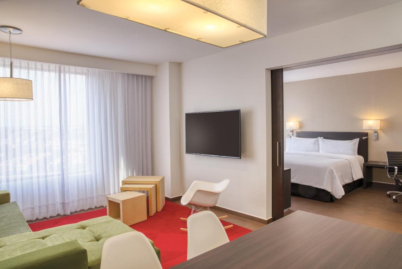 Fiesta Inn Express Puebla Explanada المظهر الخارجي الصورة